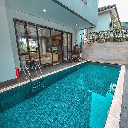 Platinum Dago Resort Villa 15Px Private Pool Bandung Bengkok المظهر الخارجي الصورة
